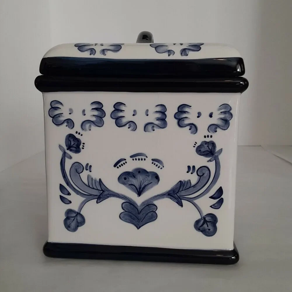 Lillian Vernon Sealed Biscuit Jar/ Canister Farmhouse, French Country,Cottage